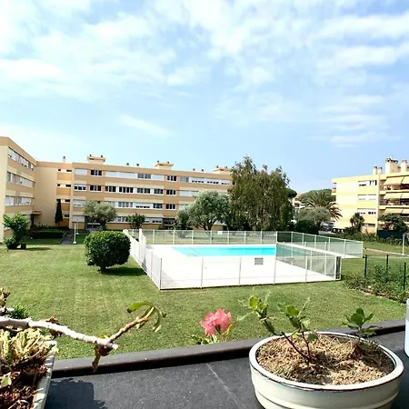 Renting - Les Oliviers - 3 Bedrooms Parking Swimming Pool Terrace 公寓 昂蒂布