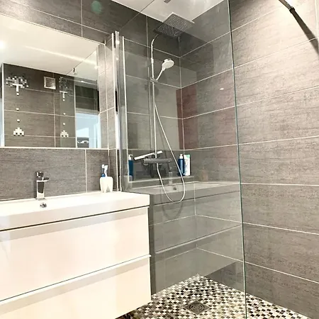 Renting - Les Oliviers - 3 Bedrooms Parking Swimming Pool Terrace